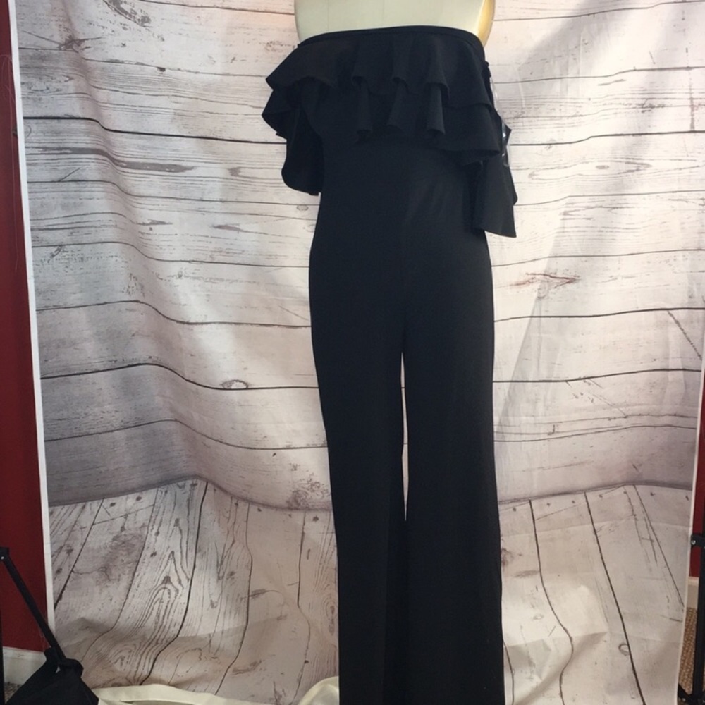 BLACK Off shoulder Ruffle top JUMPSUIT EUC